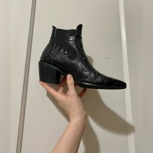SOLD | Western Faux Snake Skin Pointed Toe Boots